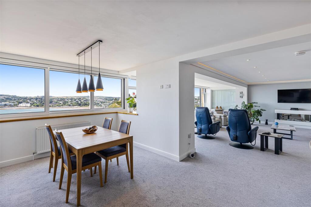 A10 - B5 Shirley Towers Vane Hill Road - 250714.jp