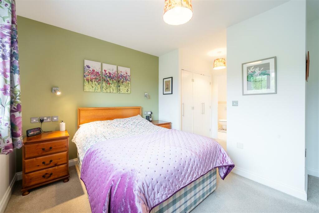 Bedroom 3-2.jpg