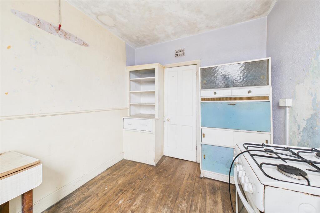 24 Somerset Terrace, Windmill Hill, Bristol BS3 4L