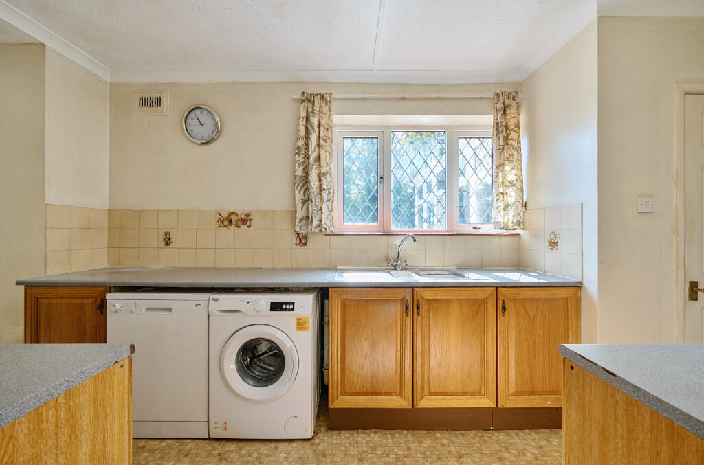 16-681b3576c8d20-...