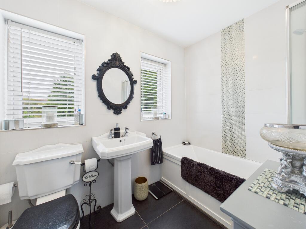 CAM05192G0-PR0090-STILL007