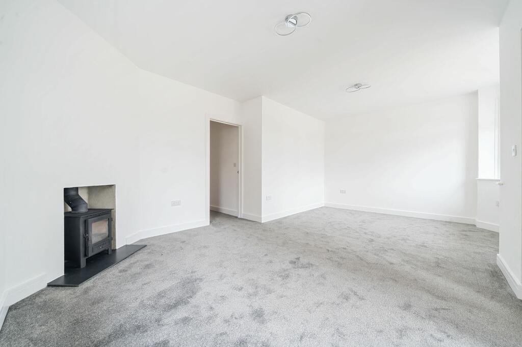 Living Room (2)
