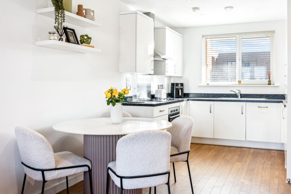 Dining | Kitchen