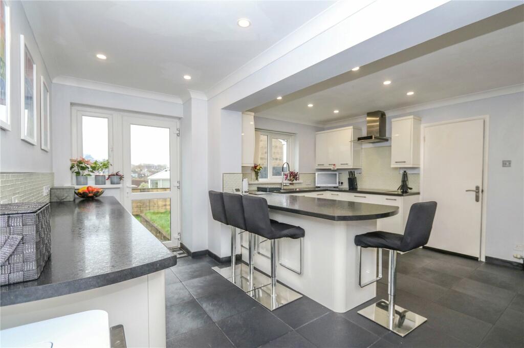 Kitchen/Breakfast Rm