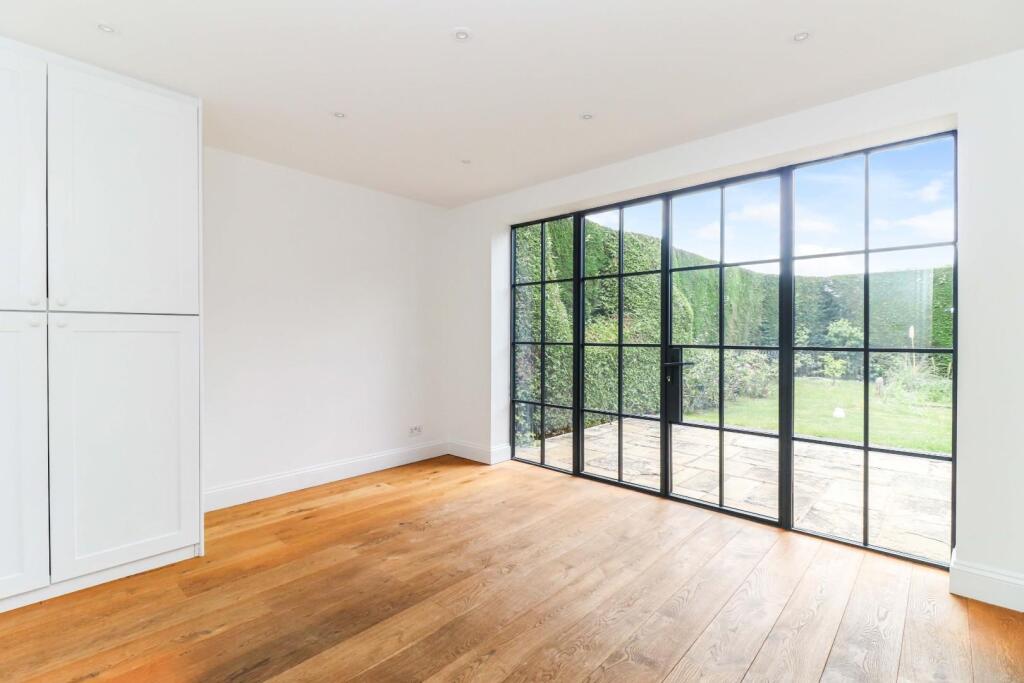 Bedroom/Reception
