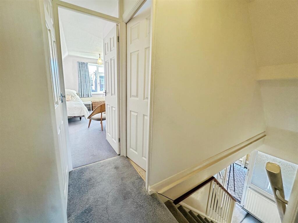 30d2361b--4C6A-9398-92BCA52B3CE3-63371-00002B9BFCB