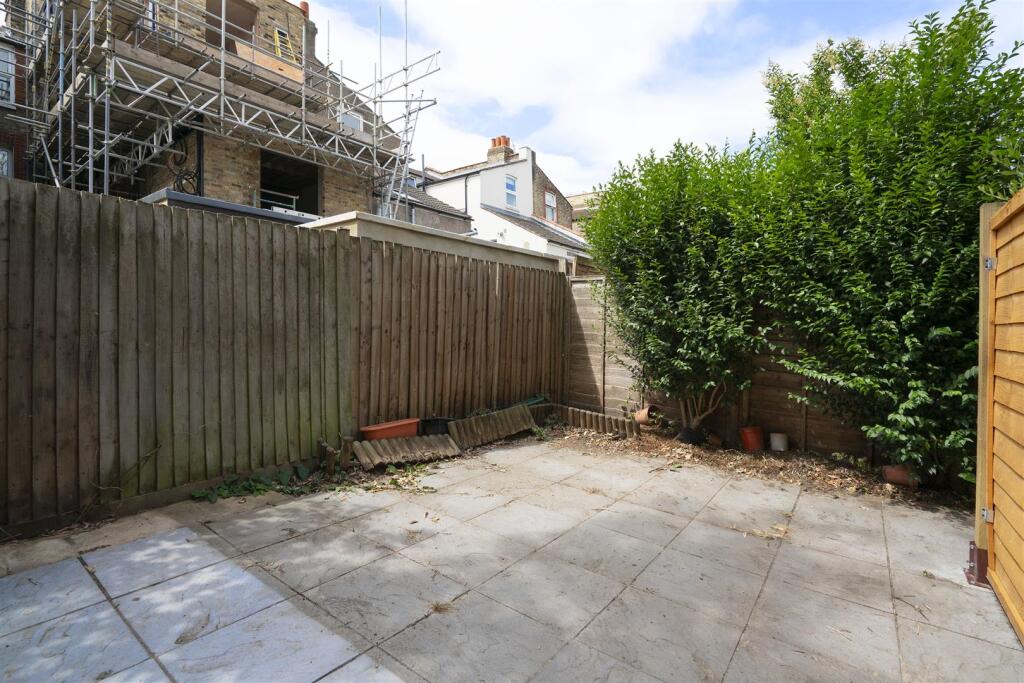 47 Gilbey Road SW17 0QQ external 3.jpg