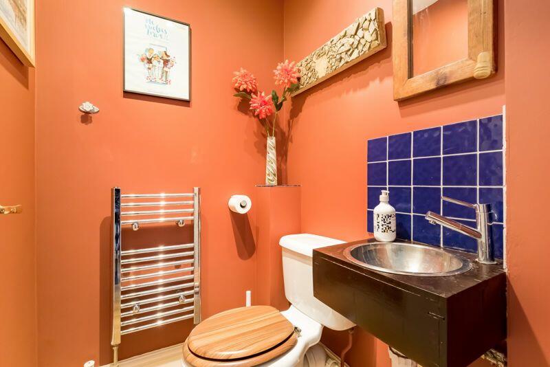 Cloakroom/WC