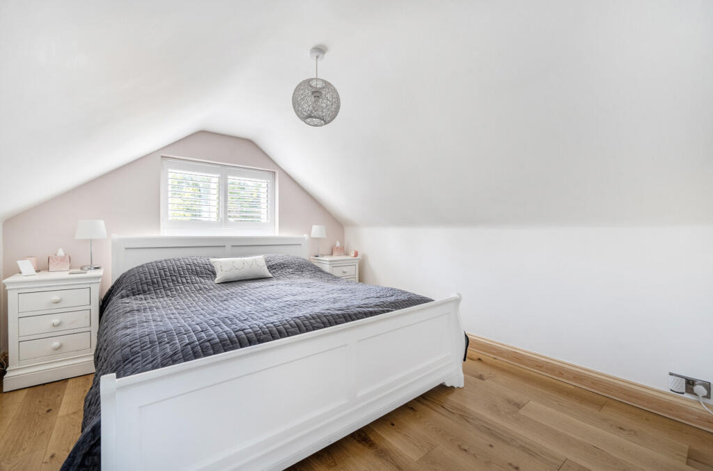 1356936-24-68cd40...