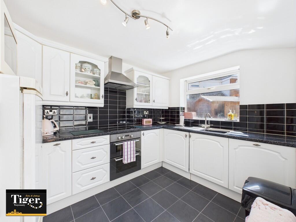 CAM03440G0-PR0382...