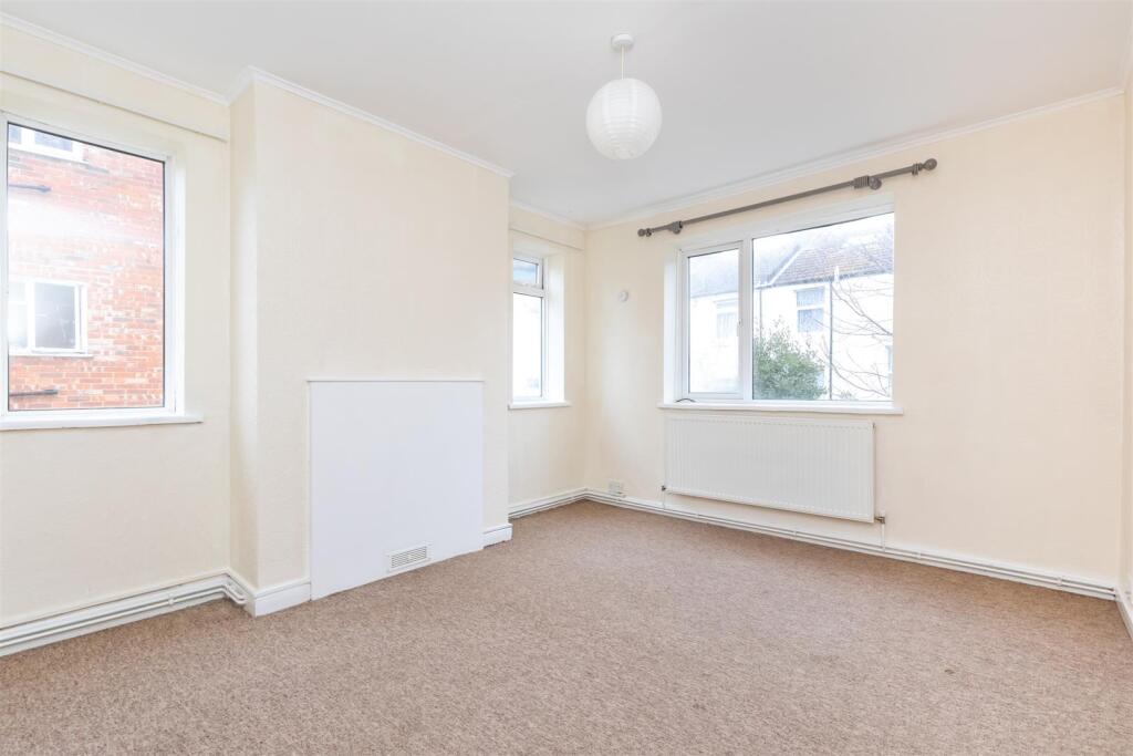 Devonian Court-3.jpg