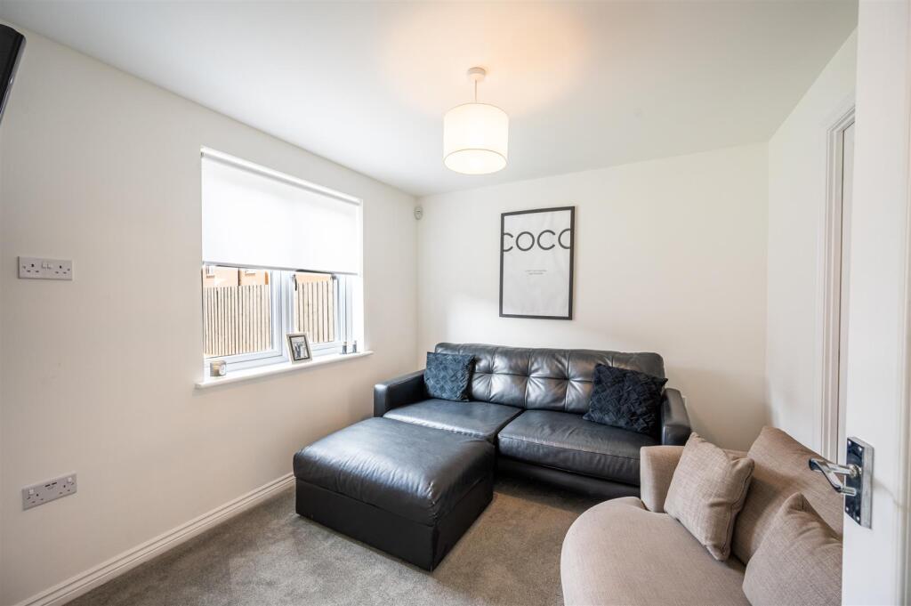 Dining room  Lounge (1).jpg