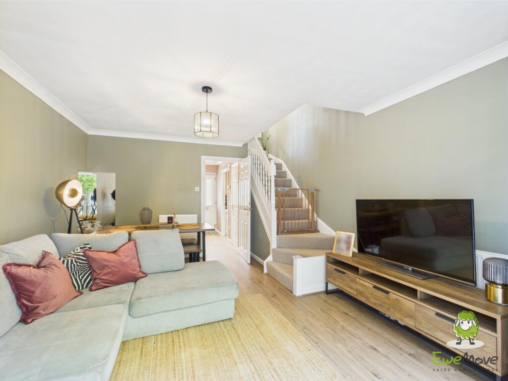 EweMove Estate Agents Basingstoke - Lime Gardens 