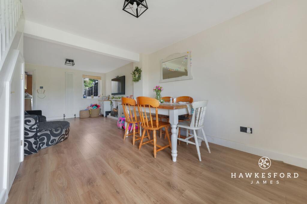 Station Row, Teynham - Lounge/diner