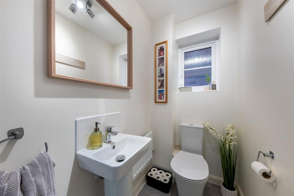 76 Ravencroft Street -023.jpg