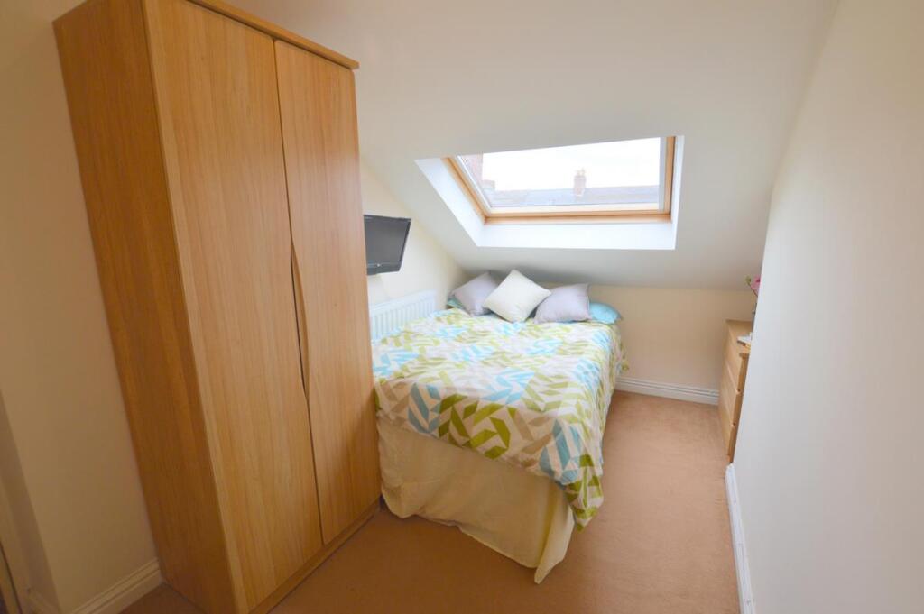 37 Meldon Terrace Orange Bedroom.jpg