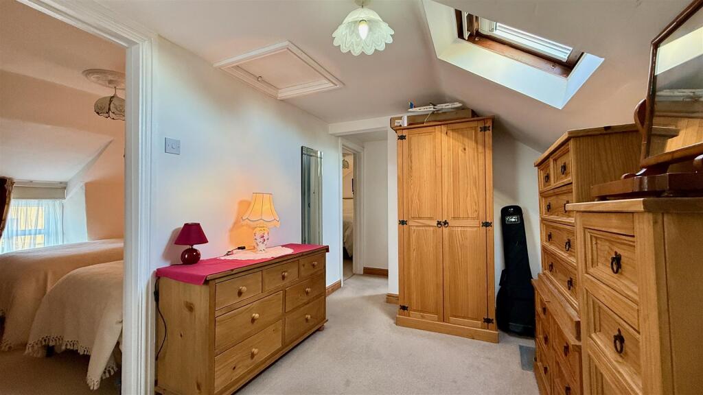 landing/study area