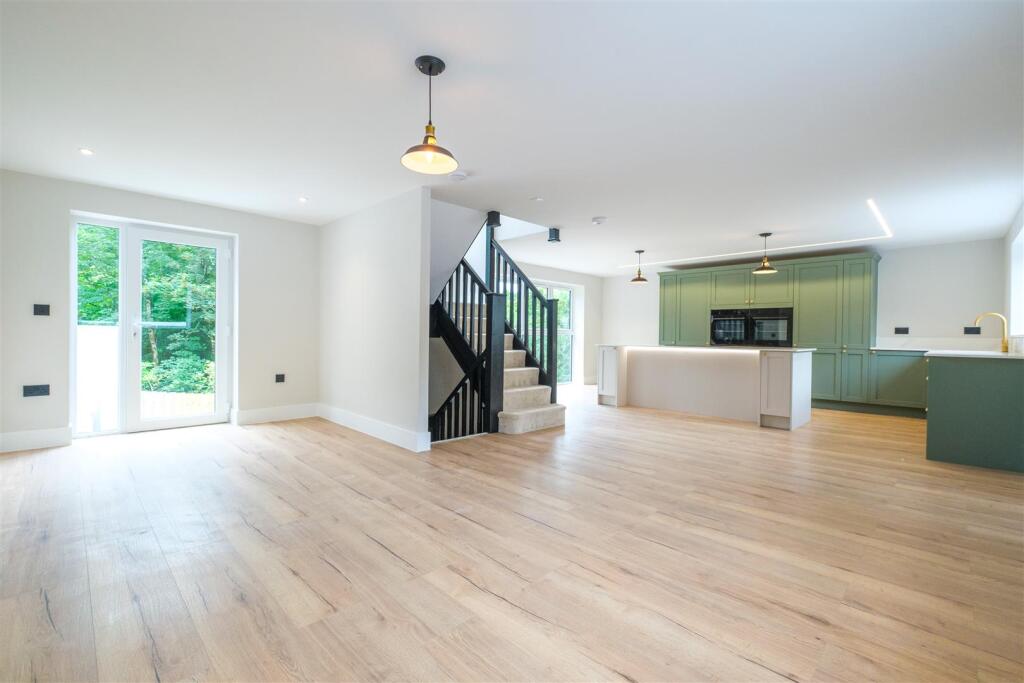 Parry Liskeard New build-1.jpg