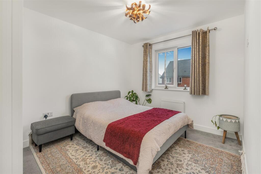 9 Poulter Road, Banbury-22.jpg