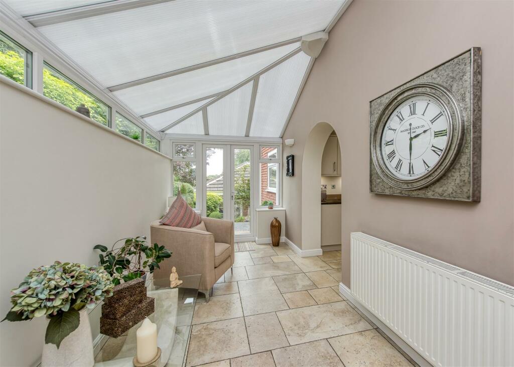 3 High Meadows-dining3.jpg