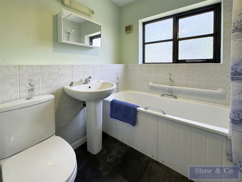 Bathroom.jpeg