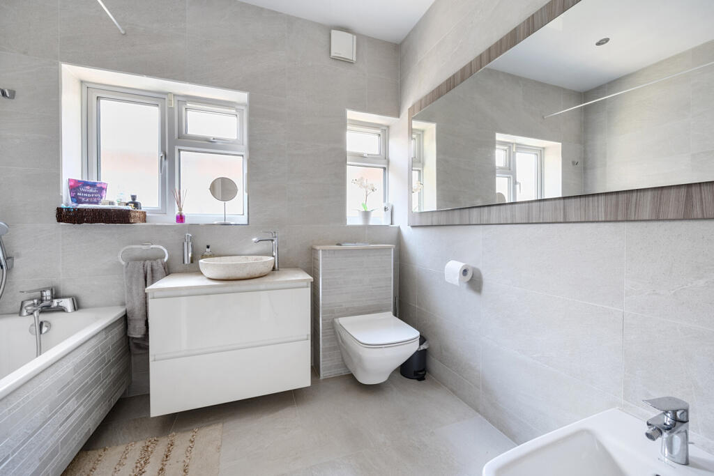 1320482-11-686d3f...