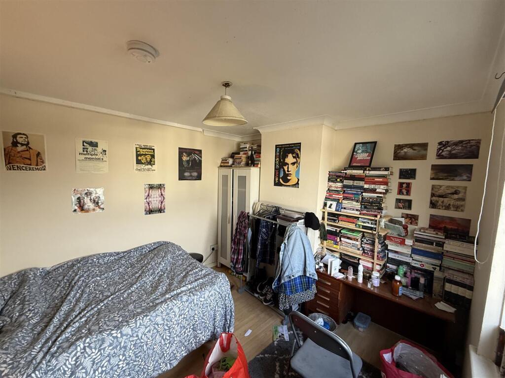 bedroom4.jpeg