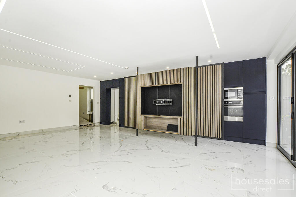kitchen/reception room 