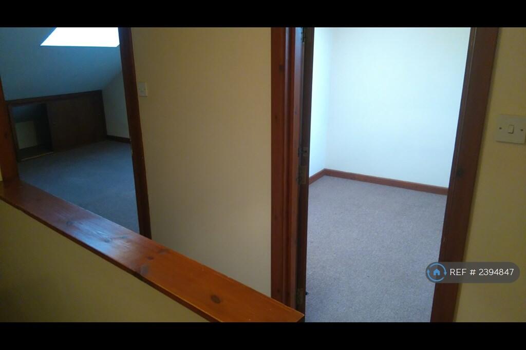 Landing 2 Bedrooms Choice Of 1