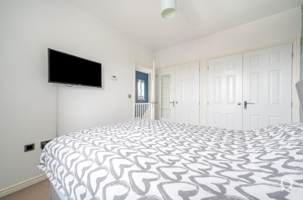 55b6c969-7f26-4f4...