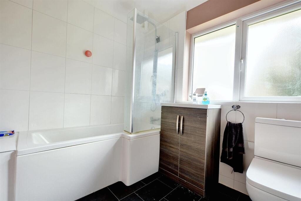 Bathroom.jpeg