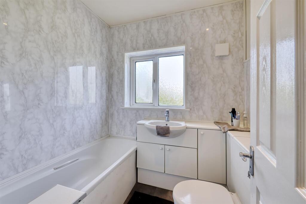 -70 Hall Avenue Rushden-36_HDR-07.jpg