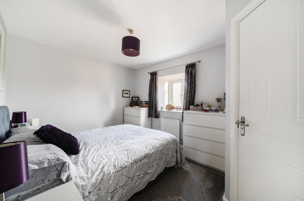 1328299-6-687e010...