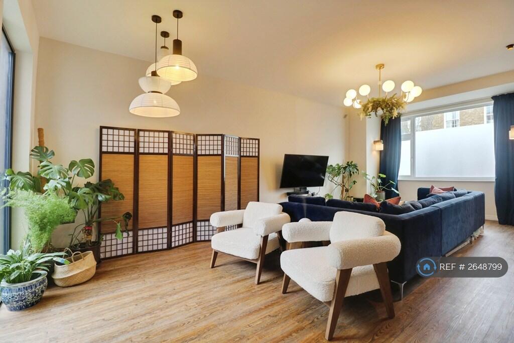 Living Room With Cosy Area
