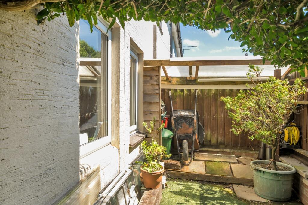 1316758-18-6862929aa8acf