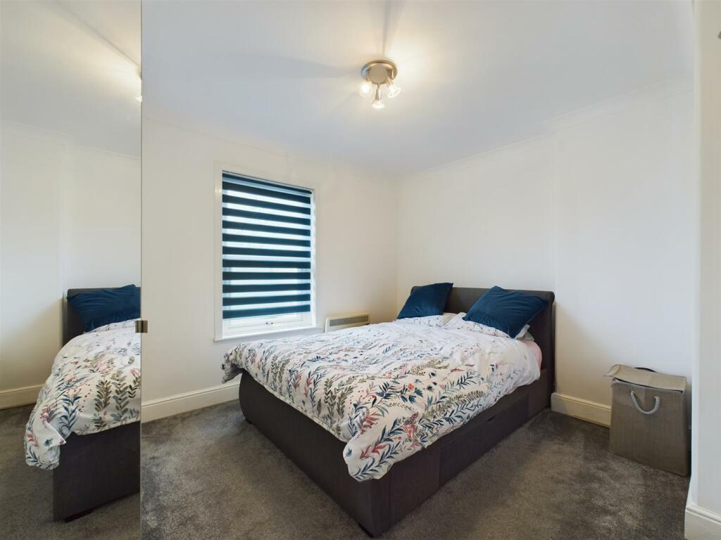 Elfadore Bedroom 2