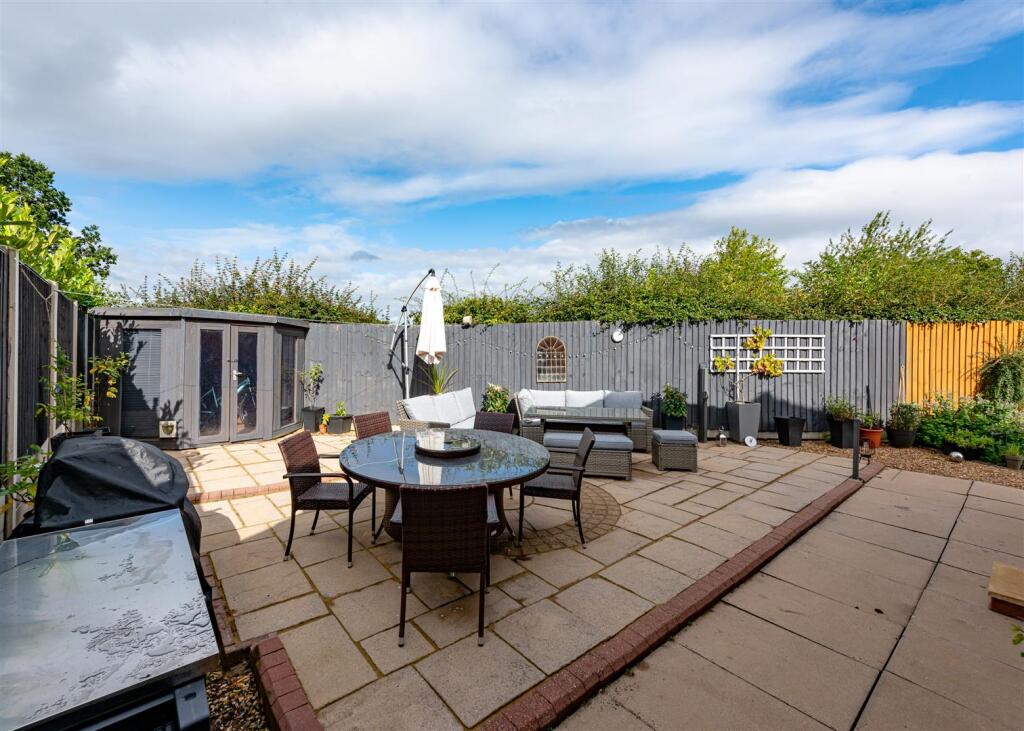 103 Six Ashes Road-gdn2 SEPT23.jpg