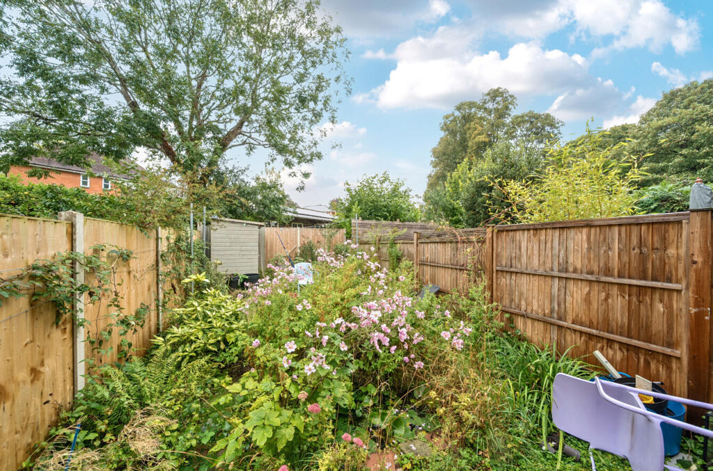 1353914-11-68c1a9...