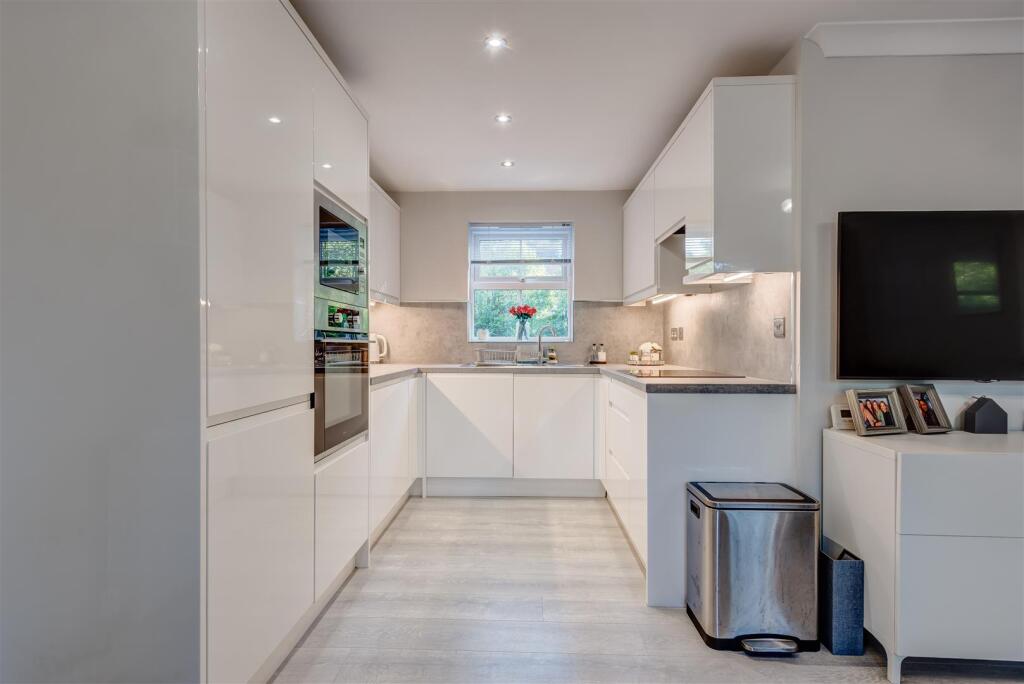 15GlenwoodHouse(Interior)-10.jpg