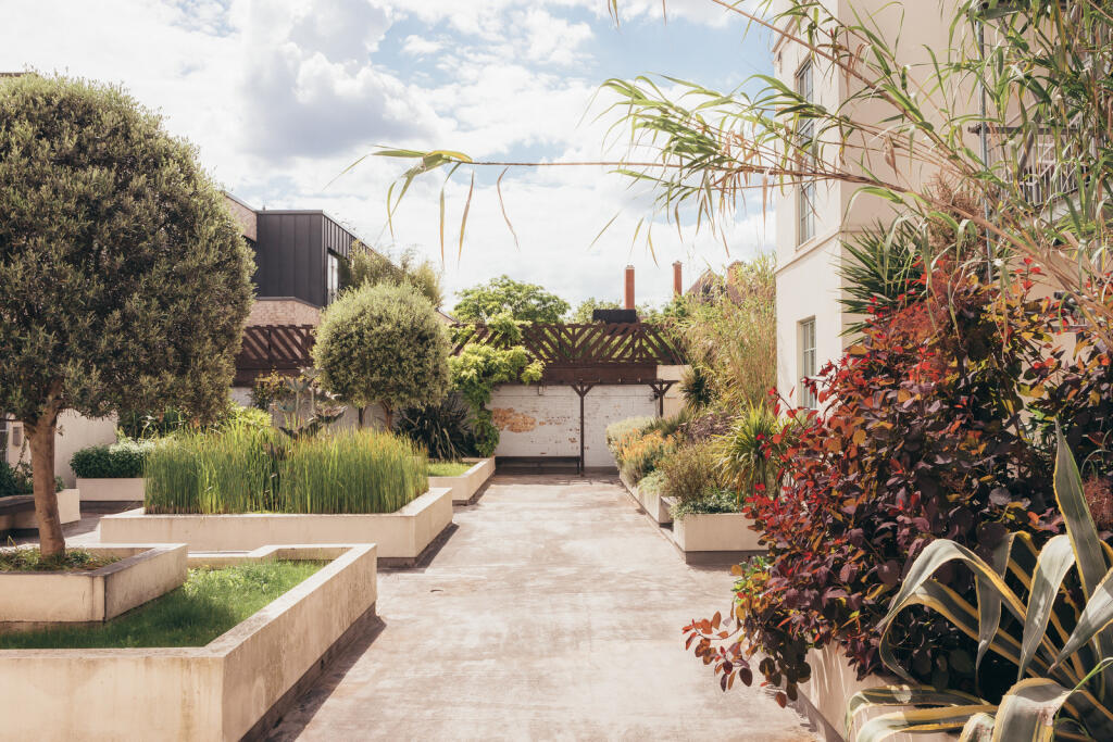 216467 - 24_5_INIGO E9 6DW_35.JPG