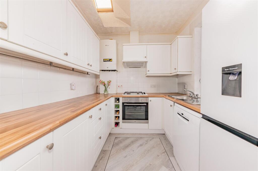 7 James Street Carnoustie-6.JPG