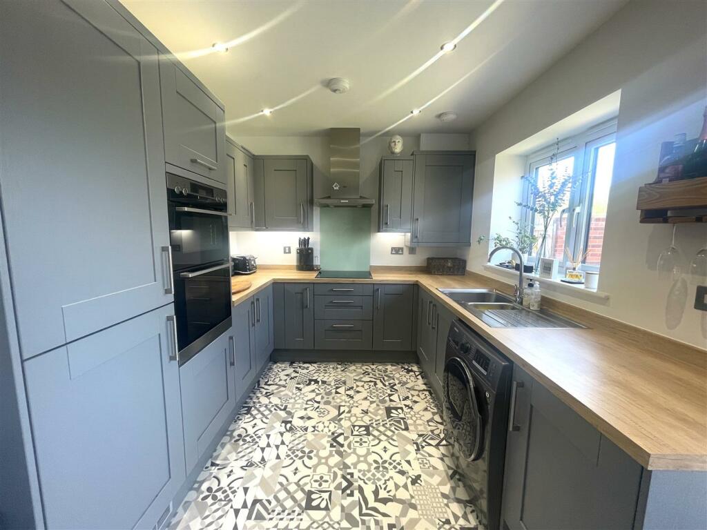 Kitchen Two.JPG