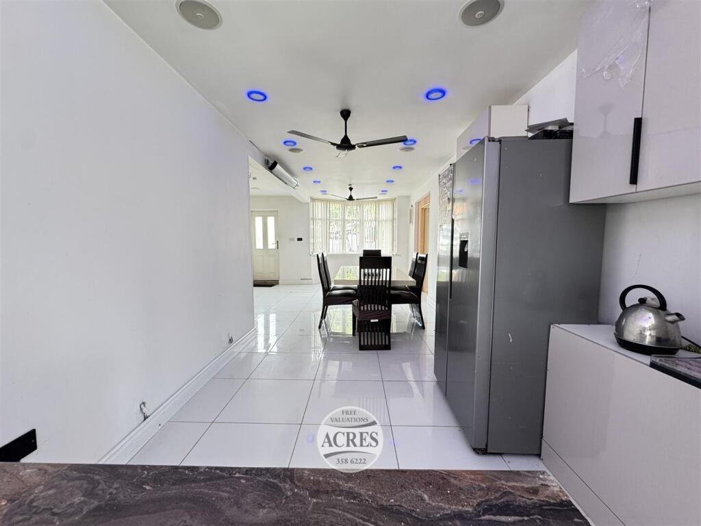 IMG_1574 (Large).jpg