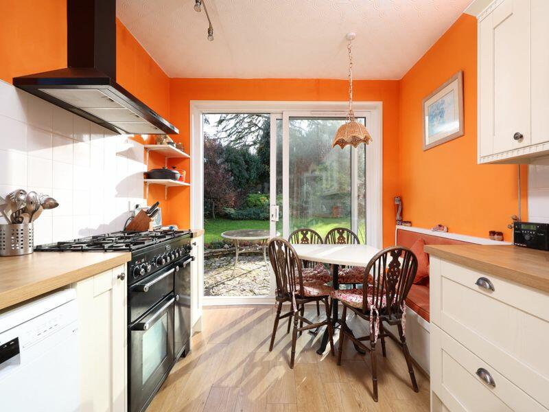 Kitchen/Breakfast Room