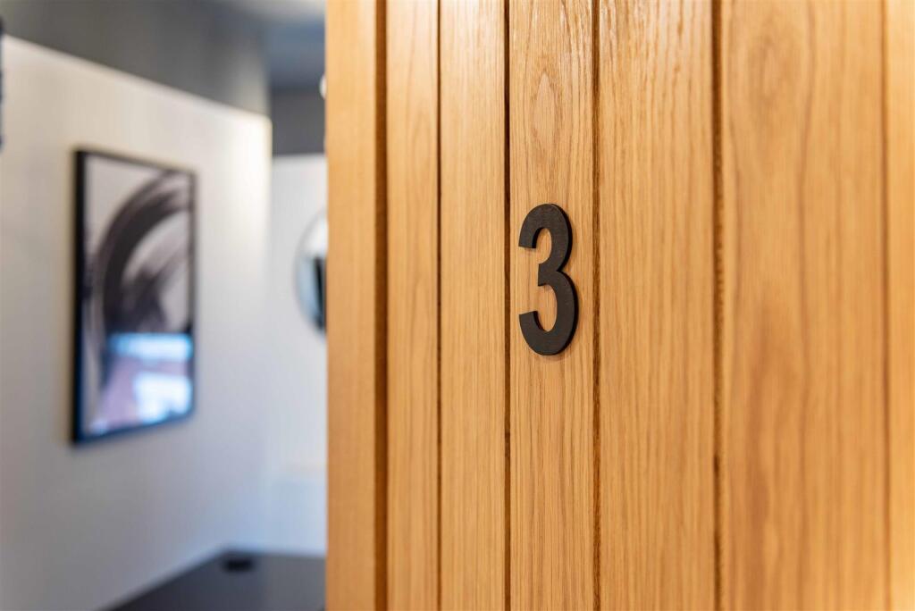 86 wolfa st-low-38.jpg
