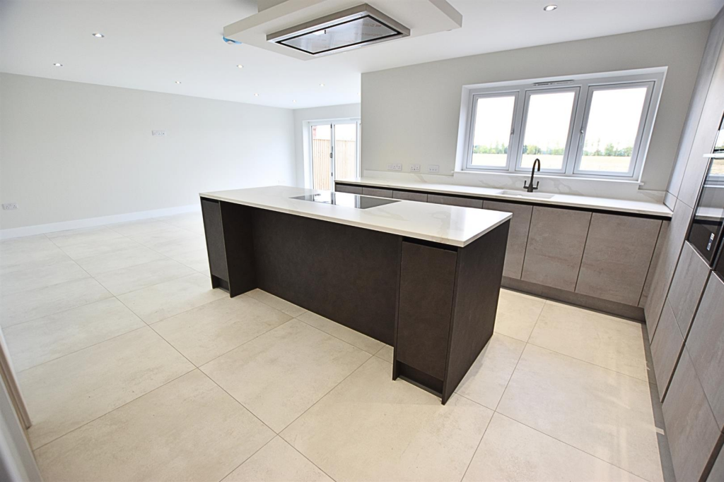 LIVING DINING DAY KITCHEN