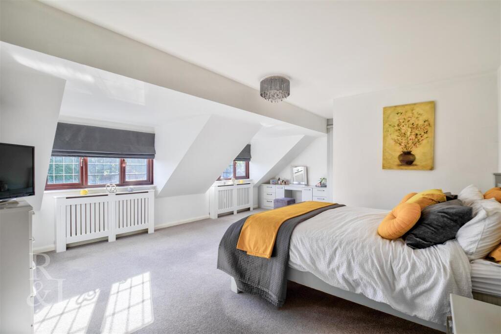 5 Killerton Park Drive (13).jpg