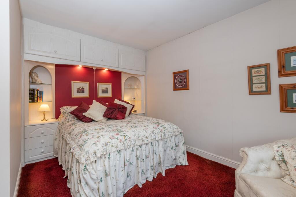 56 - 1 Westfield Mews BD13 3AP