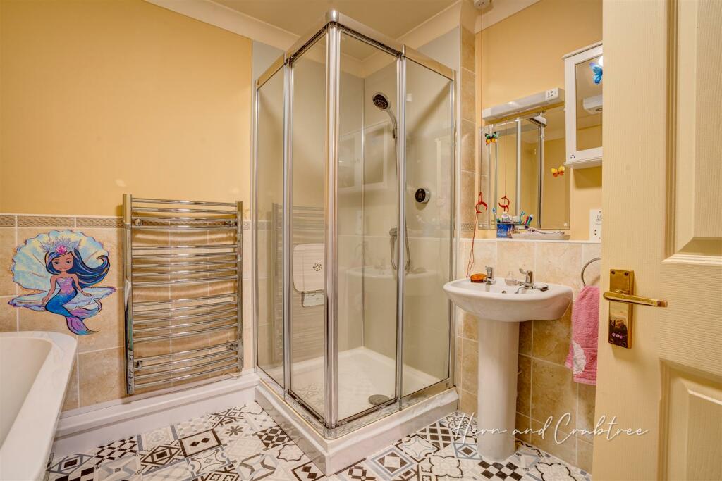 Birch Court, HernCrabtree (12).jpg