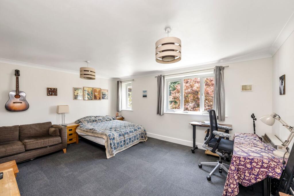 Studio Room